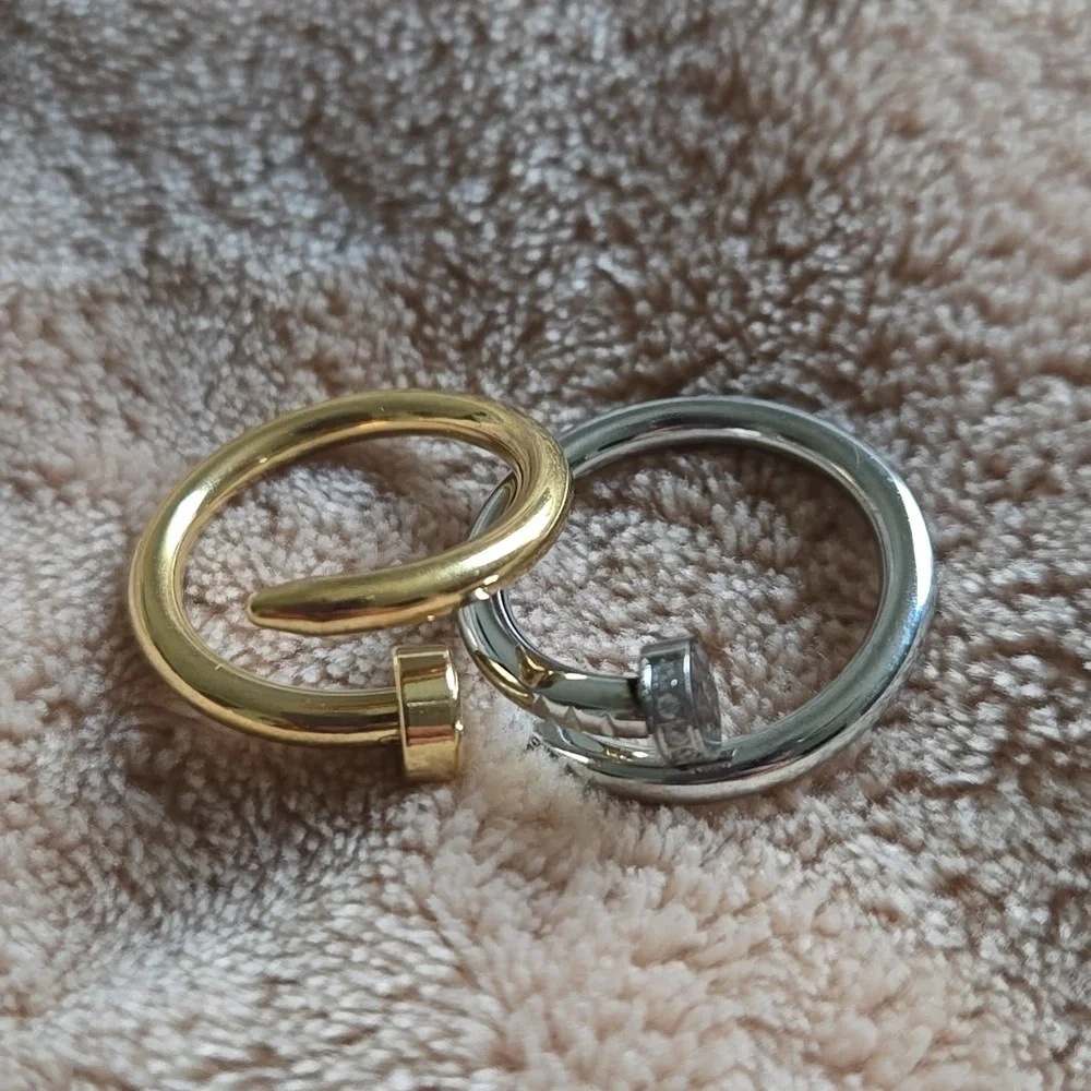 Nail Ring - Picture 1 of 3